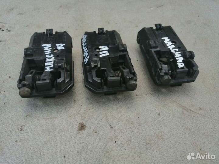 Ручка двери внутренняя Nissan Maxima A32 1994-2000