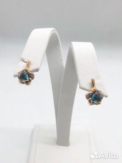 Золотые серьги с бриллиантами и топазом 585 Резерв