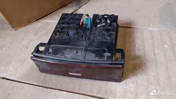 Мерседес 164 пепельница в центральную консоль