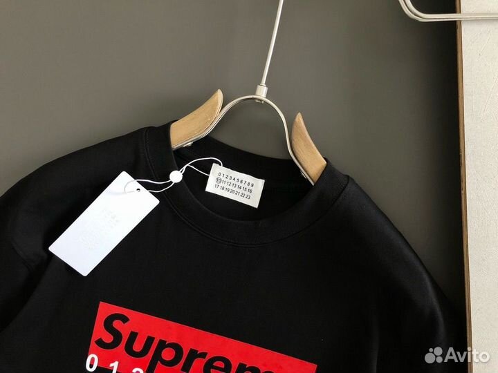 Maison margiela supreme футболка