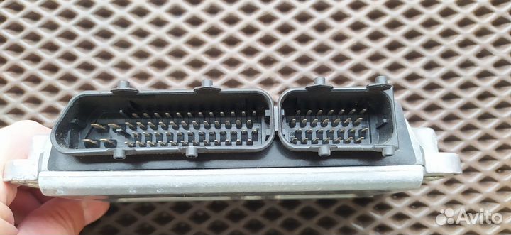 Блок управления Двигателем Volkswagen 03C906014B