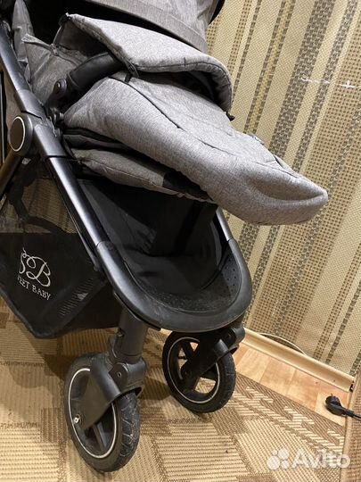 Коляска прогулочная