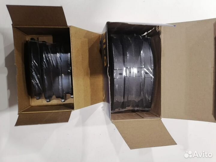 Тормозные колодки на hyundai solaris,kia rio