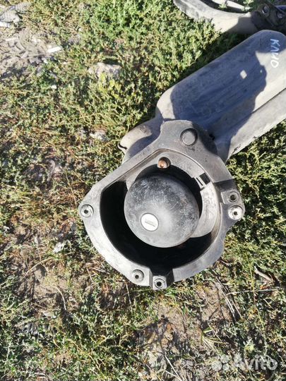 Заливная горловина Рено Клио 2