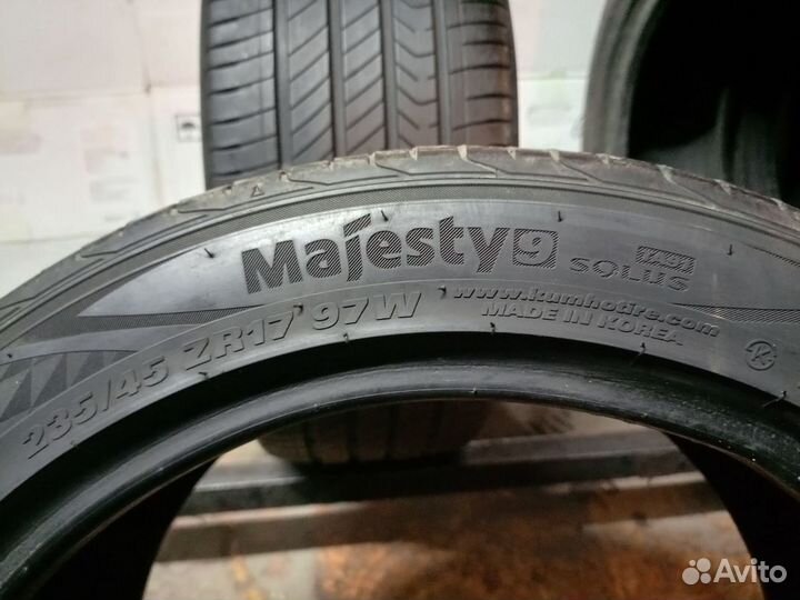 Kumho Majesty 9 Solus TA91 235/45 R17 97W