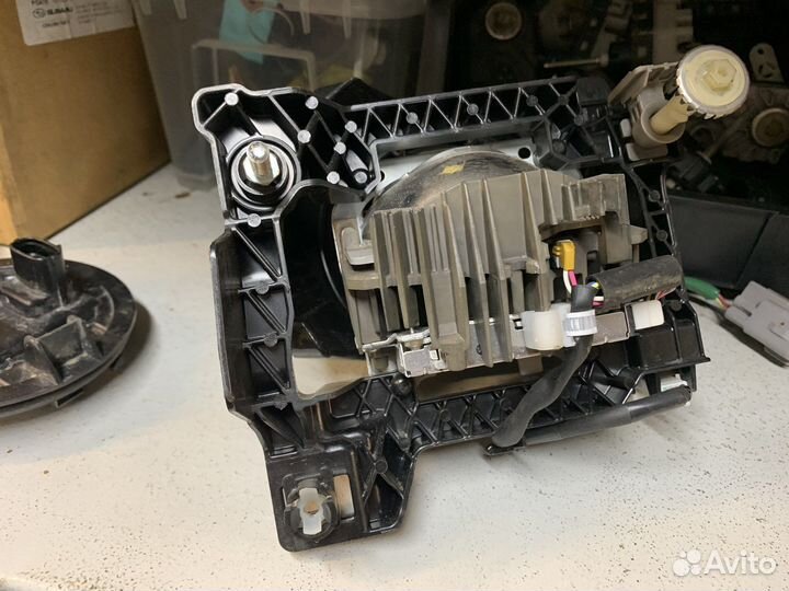 Линза головного света фары Subaru