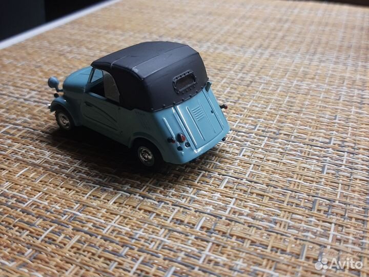 Модель автомобиля деагостини