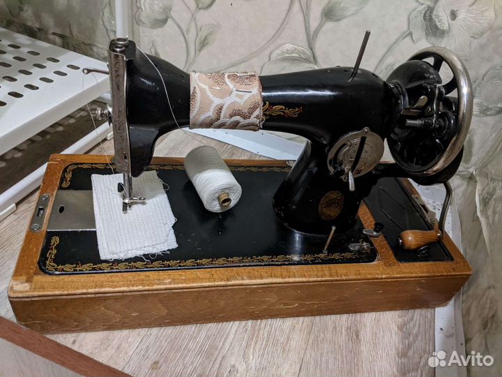 Швейная машина