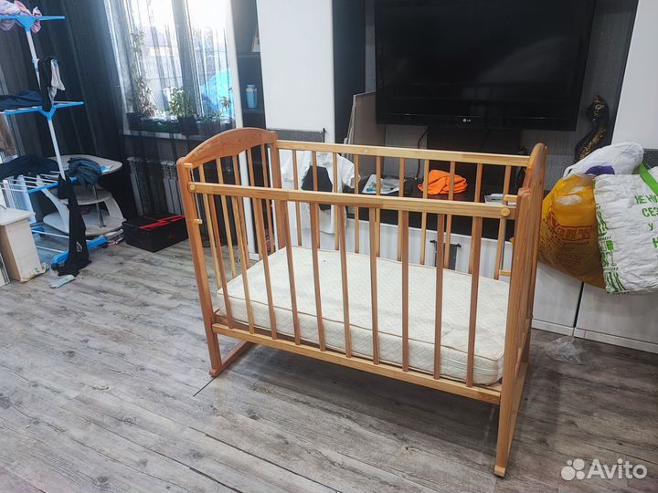 Кровать-качалка с матрасом