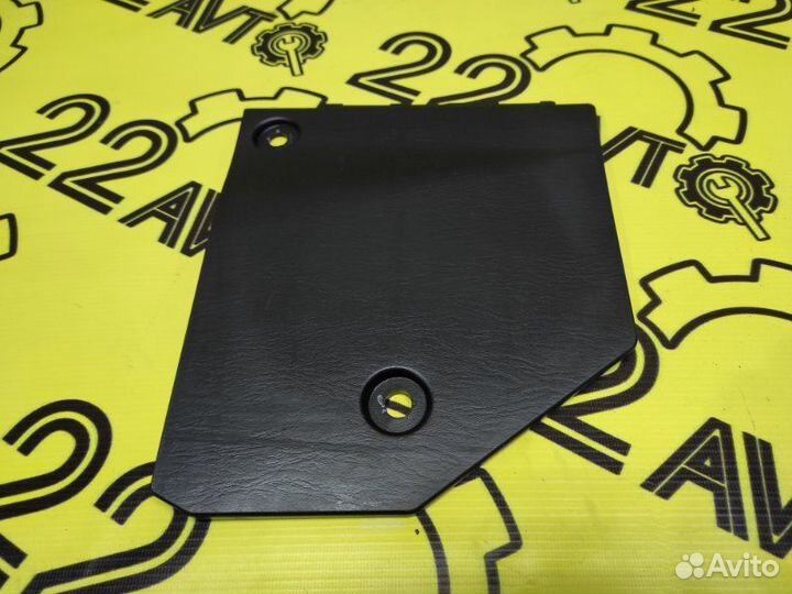 Накладка на панель передняя левая Toyota Harrier