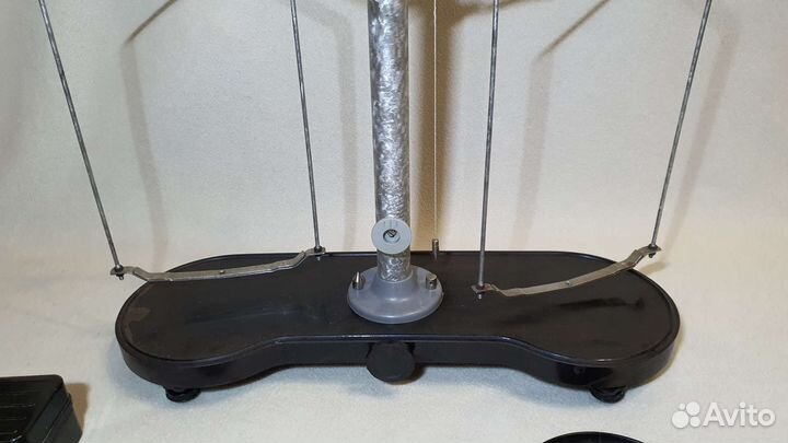 Весы лабораторные. СССР