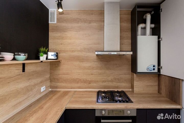 Кухня в новостройку с антресолями