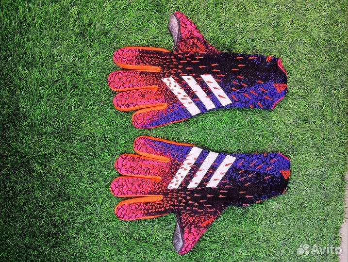 Футбольные перчатки вратаря adidas predator pro