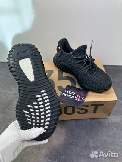 Кроссовки Adidas Yееzy Boost 350 V2 Black