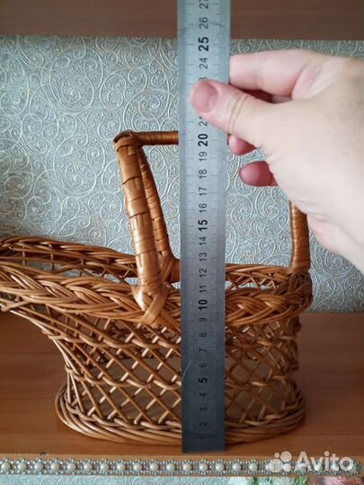 Плетёная корзина для вина