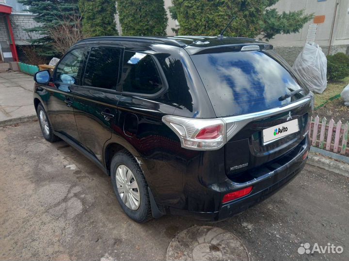 Mitsubishi Outlander 2.0 CVT, 2014, 205 500 км