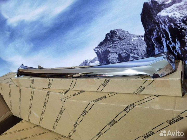 Хром капота Toyota Land Cruiser Prado 150