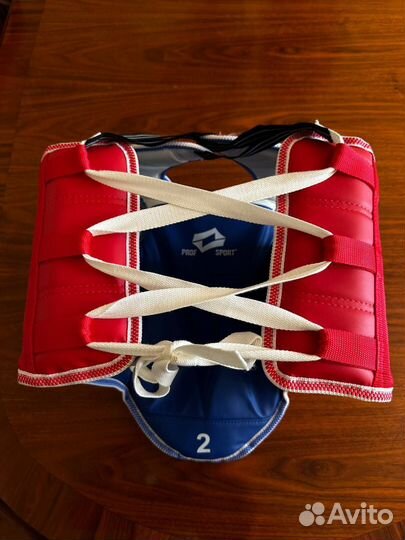 Жилет защита корпуса для единоборств тхэквондо