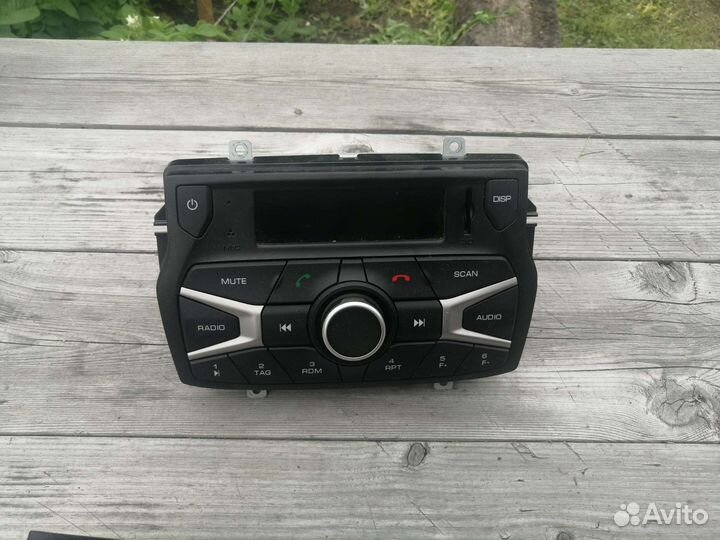 Магнитола на LADA vesta
