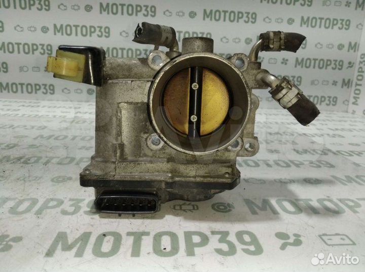 Дроссельная заслонка Toyota Avensis 2.0I