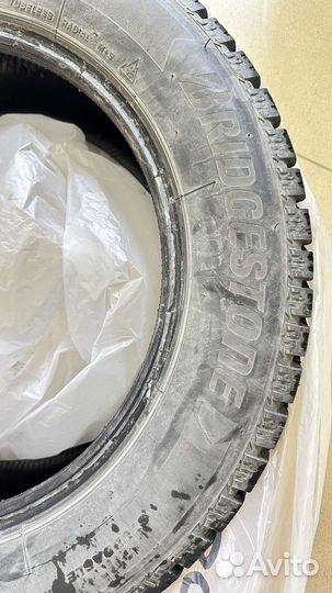 Bridgestone Ice Cruiser 7000S 205/60 R16 92T