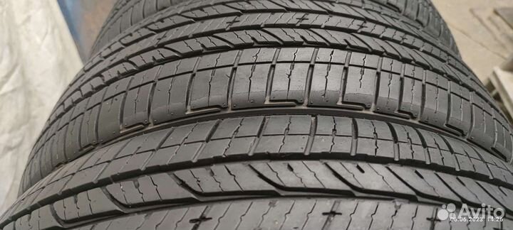 Bridgestone Dueler H/T 843 215/60 R17 96H