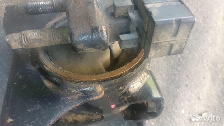 Подушка двс Toyota Corona Premio, правая AT211, 7A