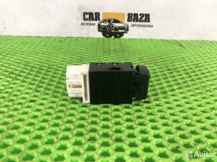 Кнопка обогрева лобового стекла