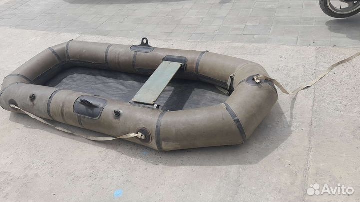 Лодка резиновая