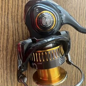 daiwa certate 3500 spinning reel High Durability Fishing Gear one on each end of the drive gear Daiwa Certate Hd Custom 3500
