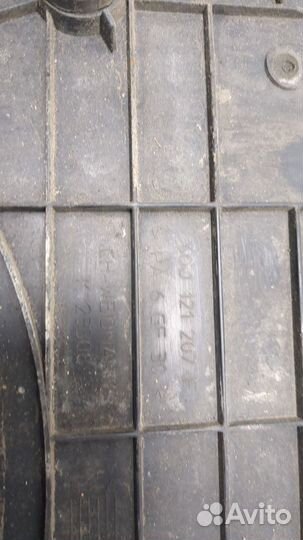 Вентилятор радиатора Volkswagen Polo, 2003