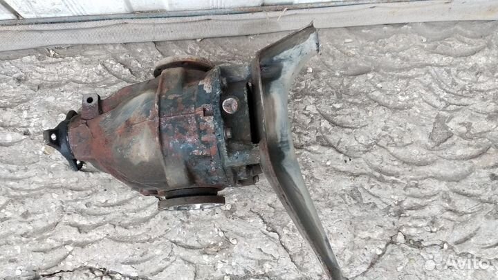 Редуктор заднего моста Mercedes-Benz W140