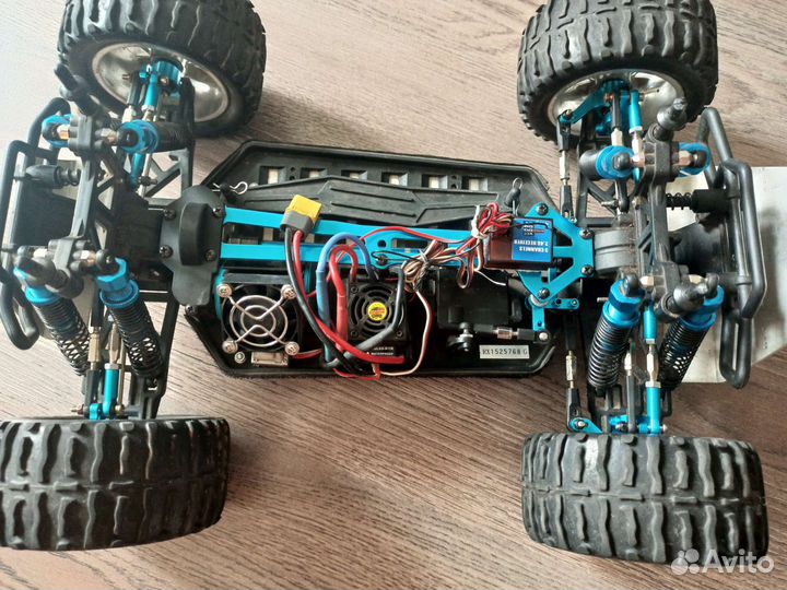 Hsp brontosaurus 1:10