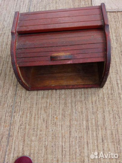 Хлебница деревянная