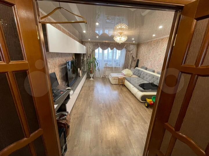 3-к. квартира, 82 м², 6/9 эт.