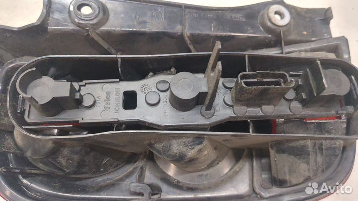 Фонарь (задний) правый Nissan Micra K12E