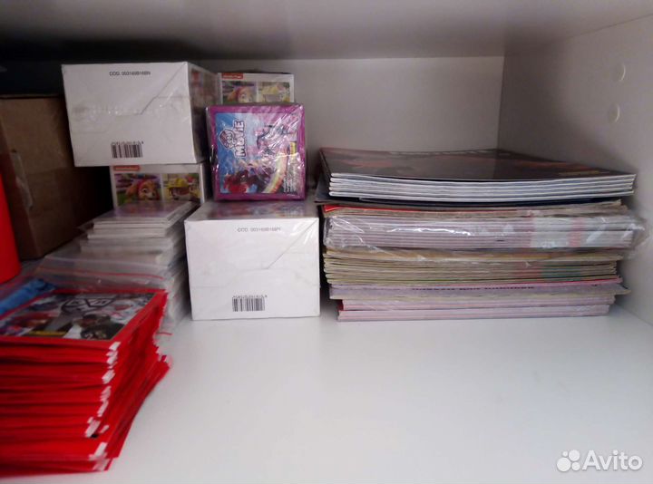 Альбомы для наклеек и наклейки