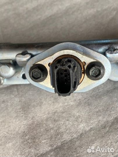 Топливная рампа Toyota Camry V75 A25afks 2500CC