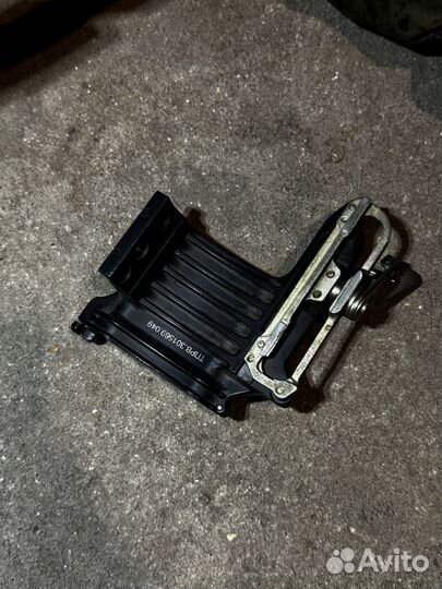 Кронштейн боковой