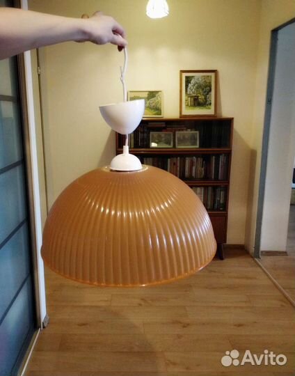 Люстра, абажур пластиковый оранжевый новый