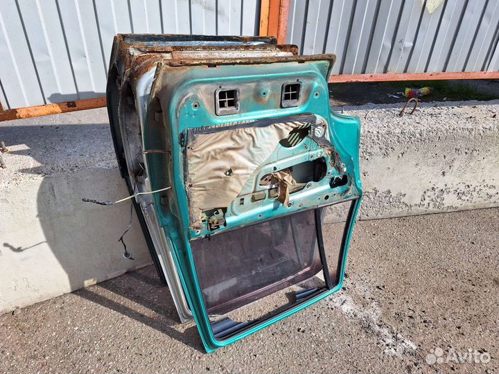 Задняя левая дверь Daewoo Nexia