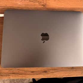 Apple macbook air 13 2020 i3 8gb 256