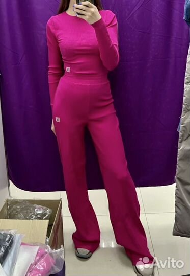 Костюм женский новый