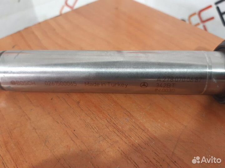 Форсунка Mercedes C-Class W205 M274 2.0 turbo 2015