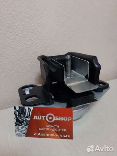 Подушка двигателя правая Рено Симбол Клио