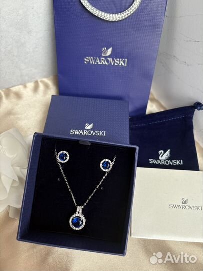 Комплект украшений в стиле Swarovski