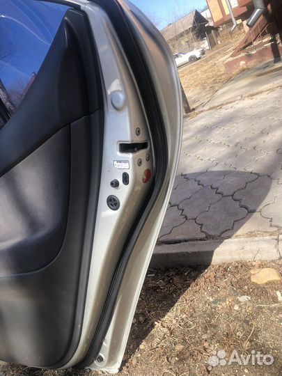 Дверь боковая allion 240