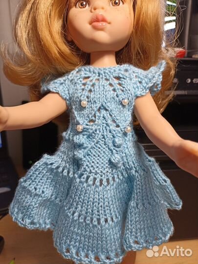 Вязаное платье для куклы Паола Рейна