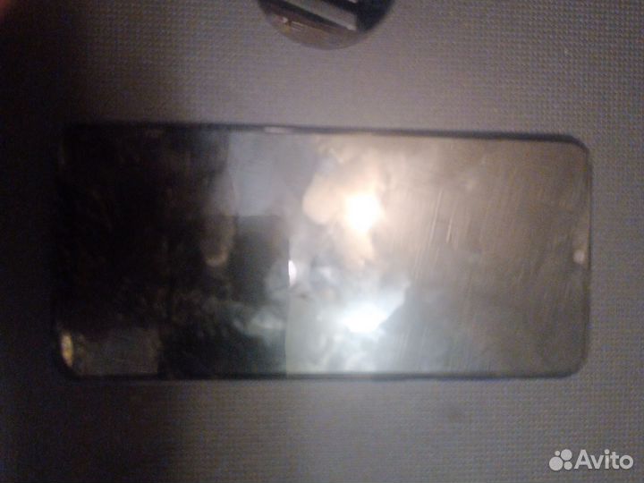 Samsung Galaxy A50, 4/64 ГБ