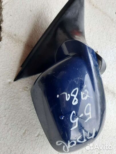 Зеркало правое Volkswagen Passat B5